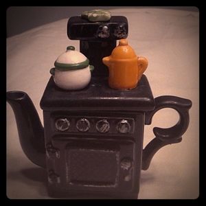 Mini Stove Figurine